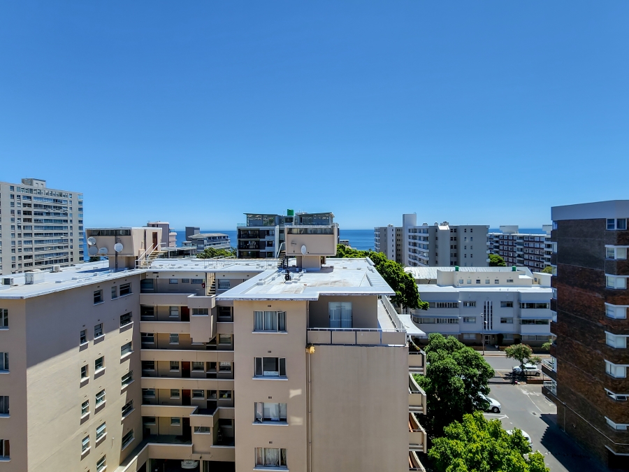4 Bedroom Property for Sale in Sea Point Western Cape